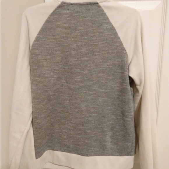 Forever 21 White and Grey Cardigan - Picture 2 of 4